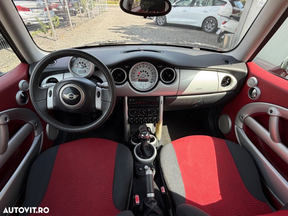 Mini Cooper Standard - 13
