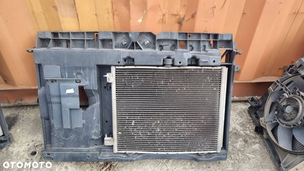 peugeot 2008 208 1.4 1.2 vti hdi pas przedni chłodnica wody wentylator - 1