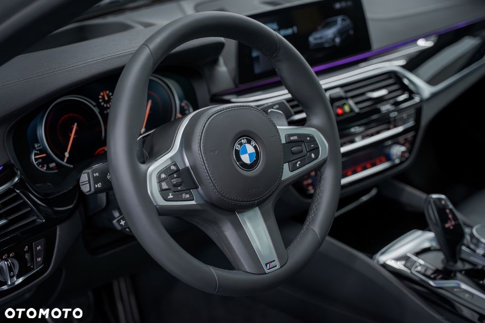 BMW Seria 5 540d xDrive M Sport sport - 21