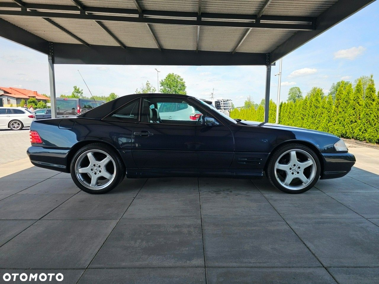 Mercedes-Benz SL - 10