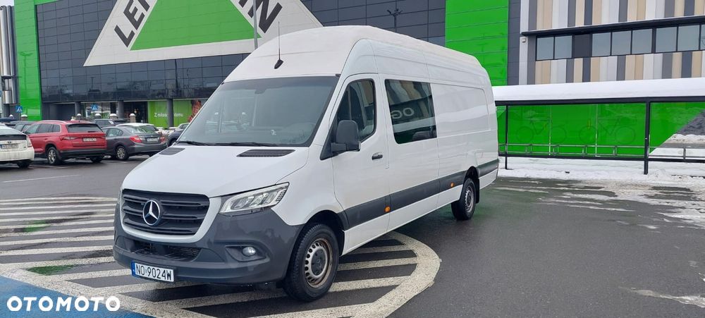 Mercedes-Benz Sprinter - 1