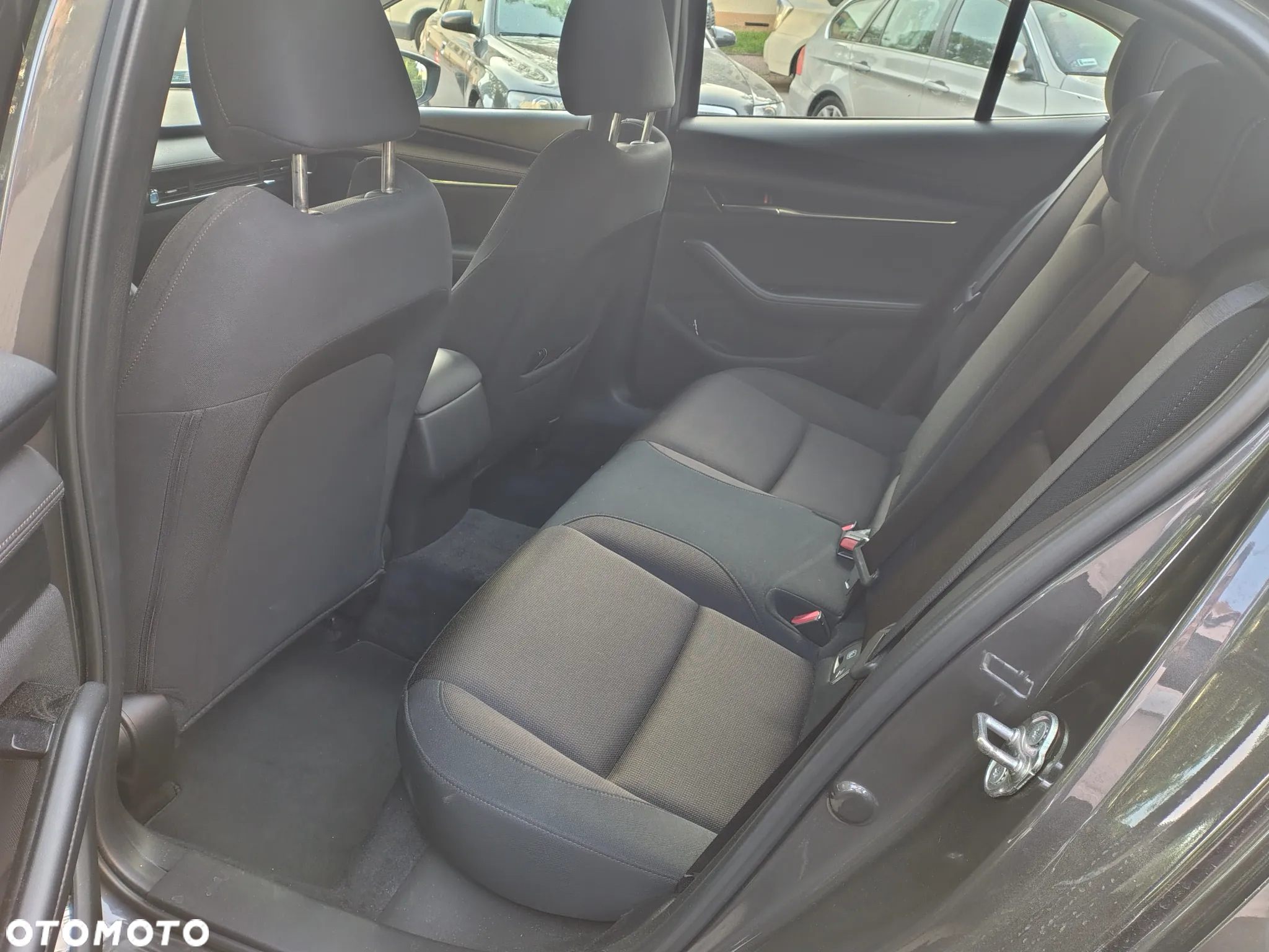 Mazda 3 - 10