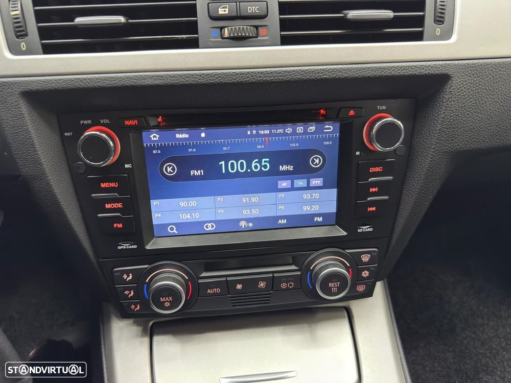 BMW 318 d Navigation Sport - 15