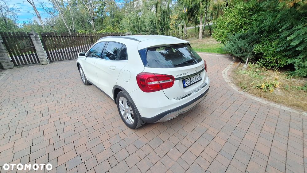 Mercedes-Benz GLA 250 4Matic 7G-DCT AMG Line - 8