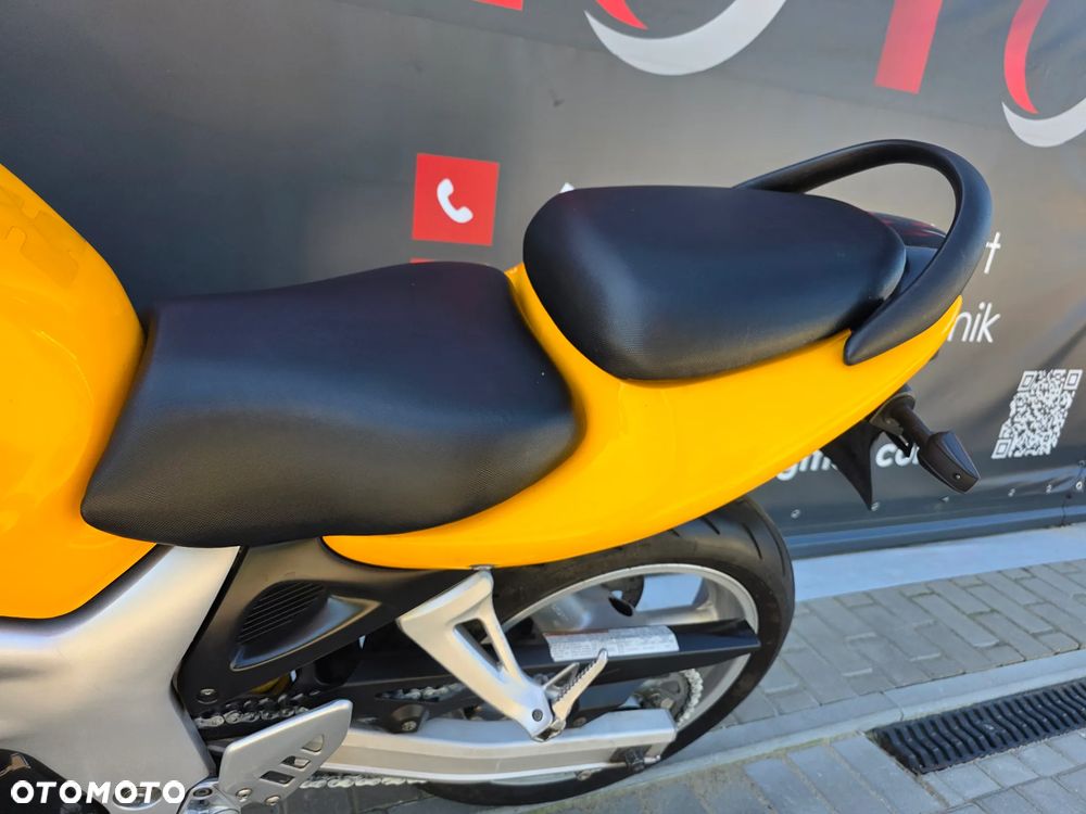 Suzuki SV - 19