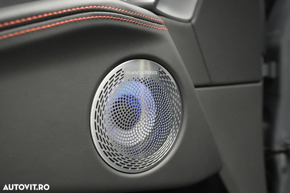 BMW XM Label Red - 16