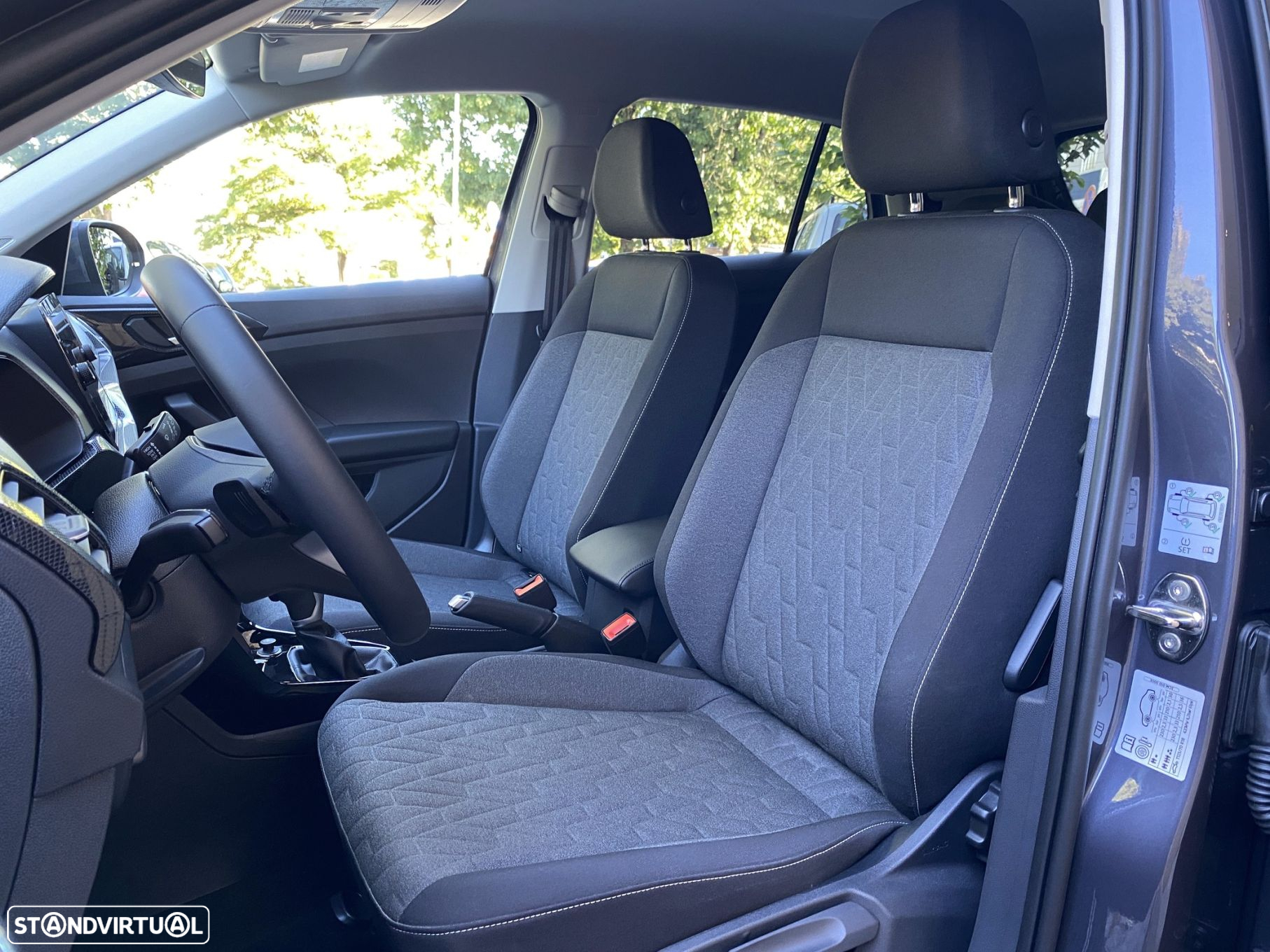 VW T-Cross 1.0 TSI Urban DSG - 15