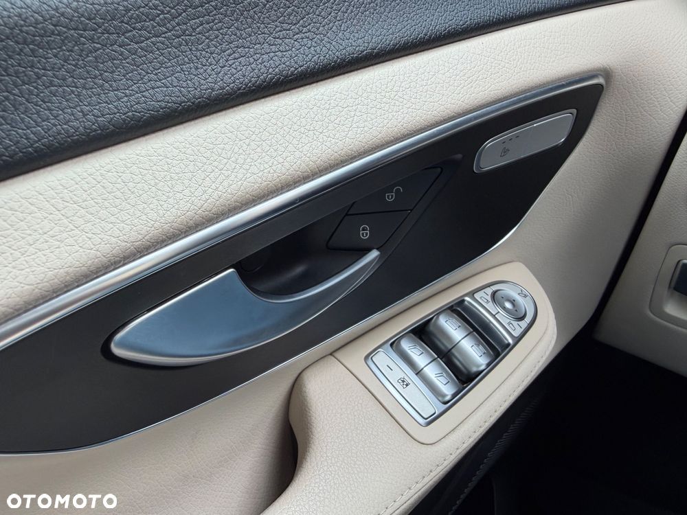 Mercedes-Benz Klasa V 300 d 4-Matic Avantgarde 9G-Tronic (d³ugi) - 26
