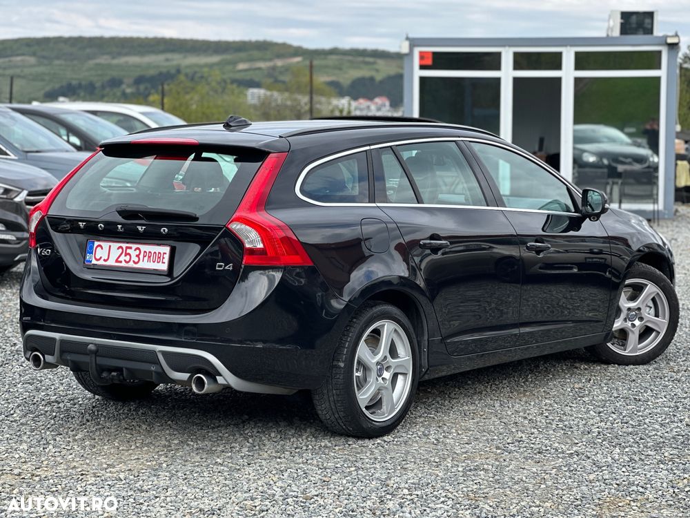 Volvo V60 D4 Geartronic Business Edition - 4