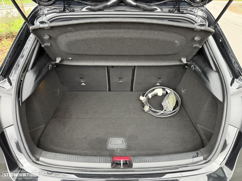 Mercedes-Benz A 250 e 8G-DCT Edition AMG Line - 31