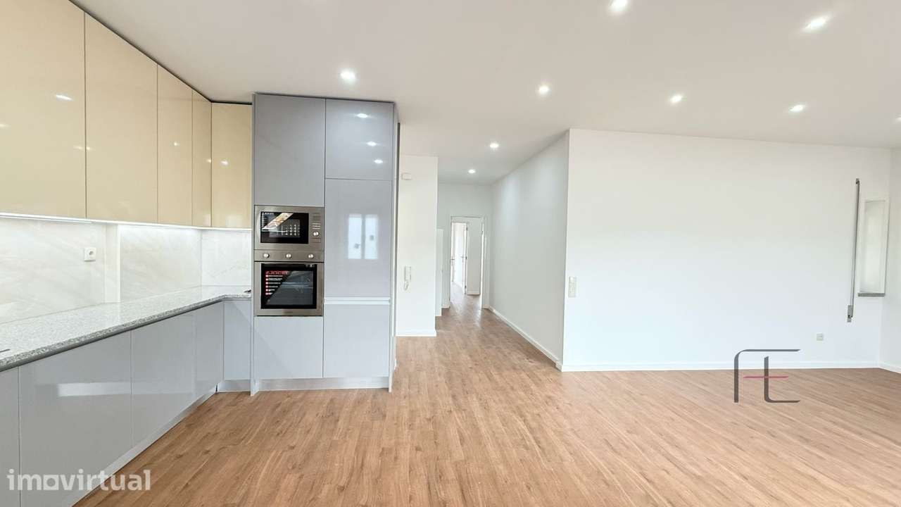 Apartamento T3 Venda em Águas Santas,Maia - Grande imagem: 2/22