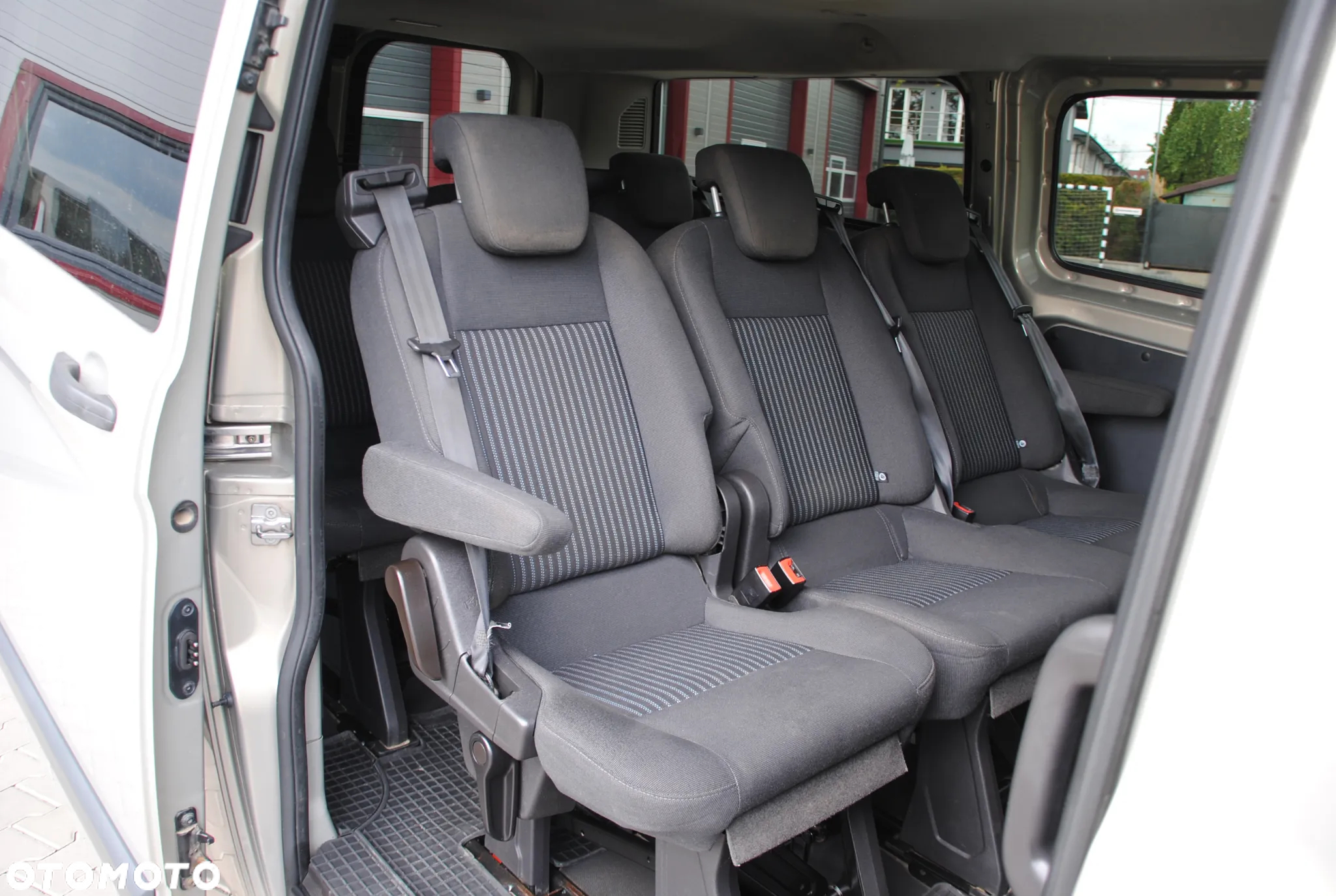Ford Transit Custom 310 L2H1 Limited - 9