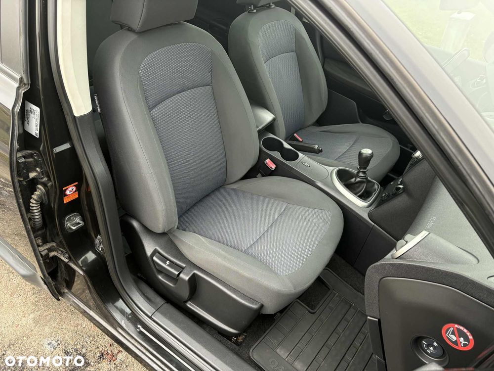 Nissan Qashqai+2 2.0 visia - 11