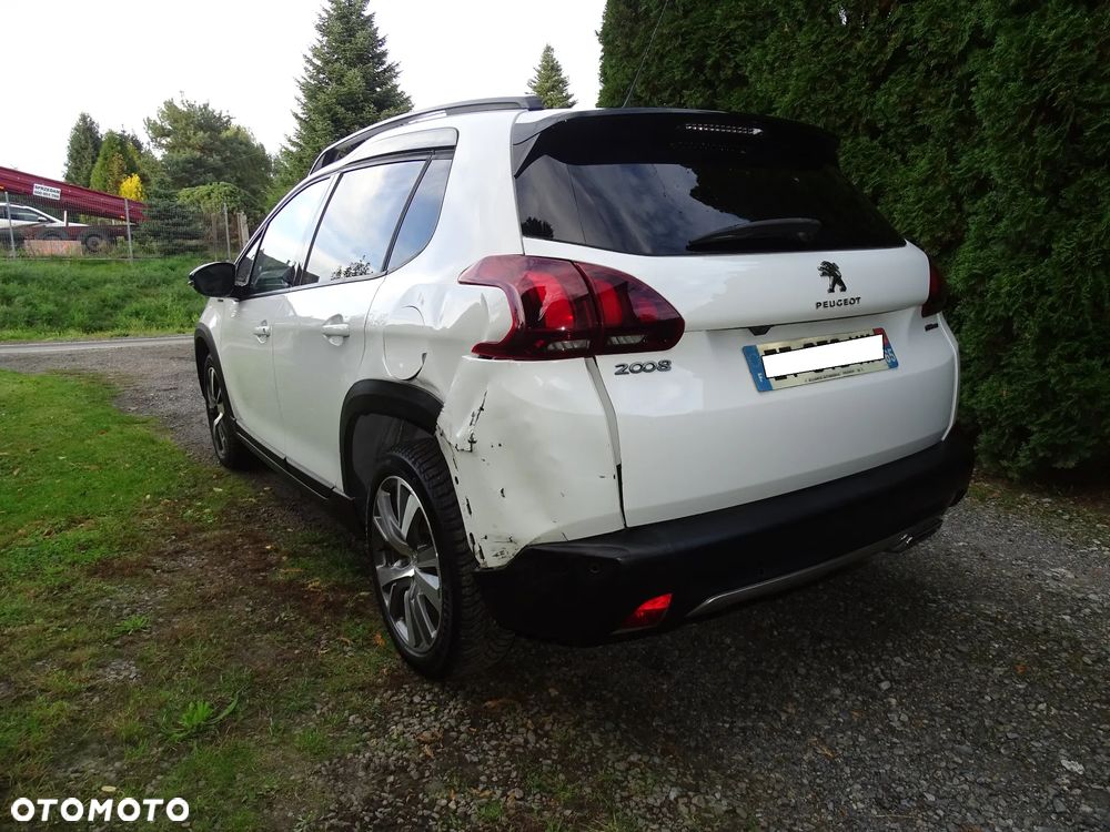 Peugeot 2008 PureTech 110 Stop&Start EAT6 GT-Line Edition - 9