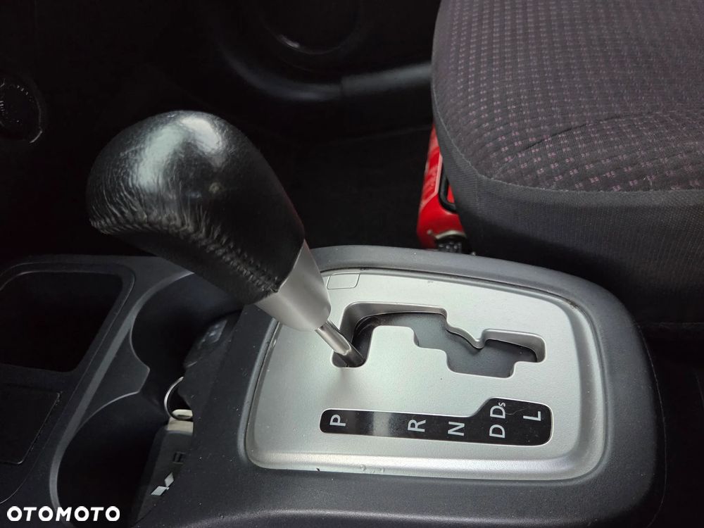 Mitsubishi Space Star 1.2 Clear Tec CVT Diamant Edition+ - 32