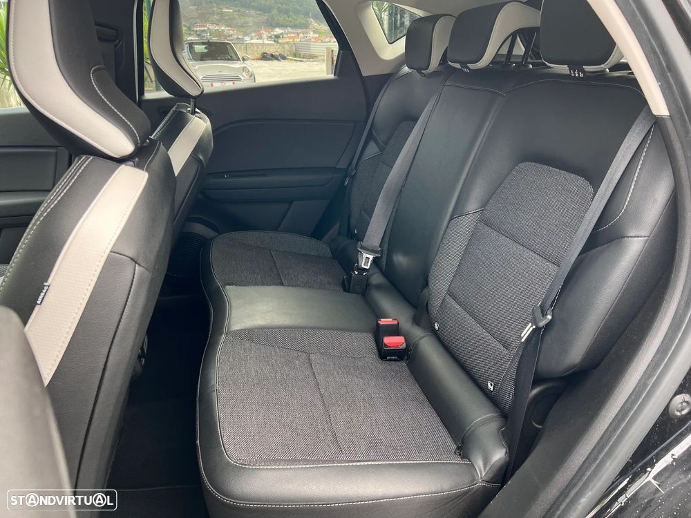 Renault Captur 1.6 E-Tech Full Hybrid Techno - 21