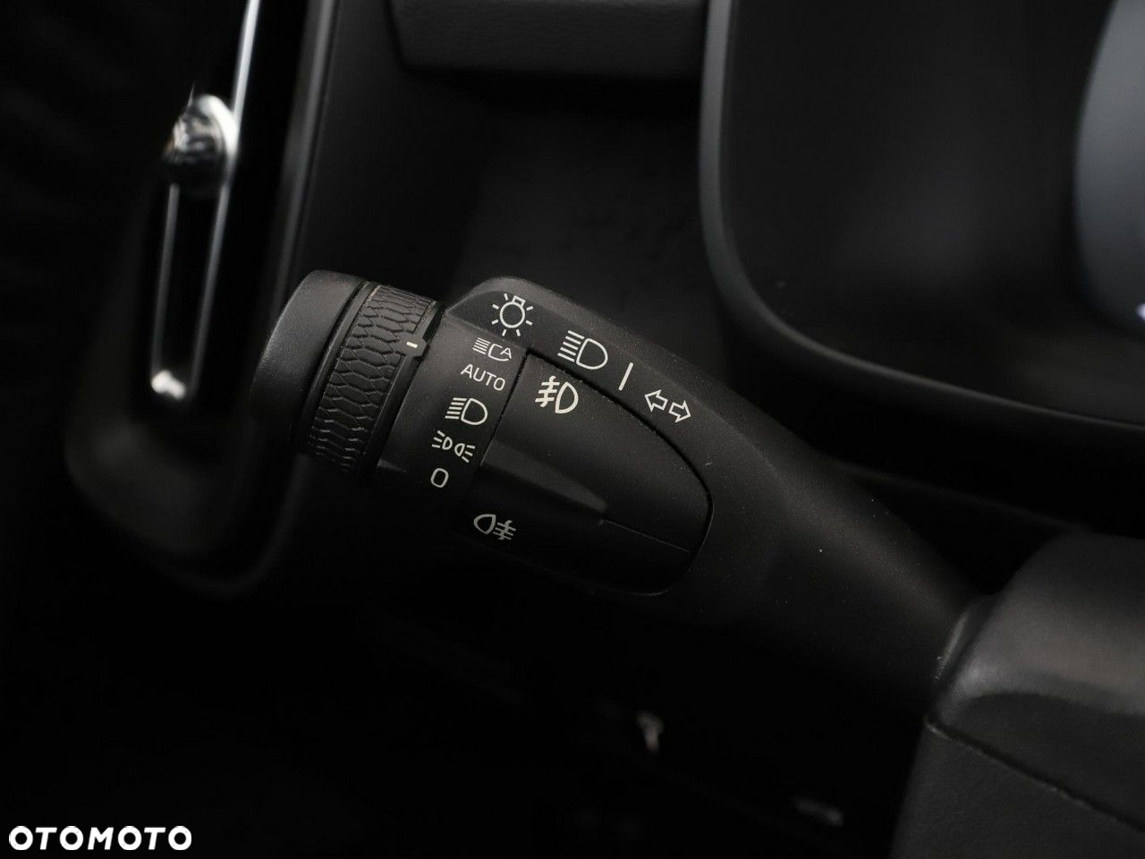 Volvo XC 40 T3 - 32