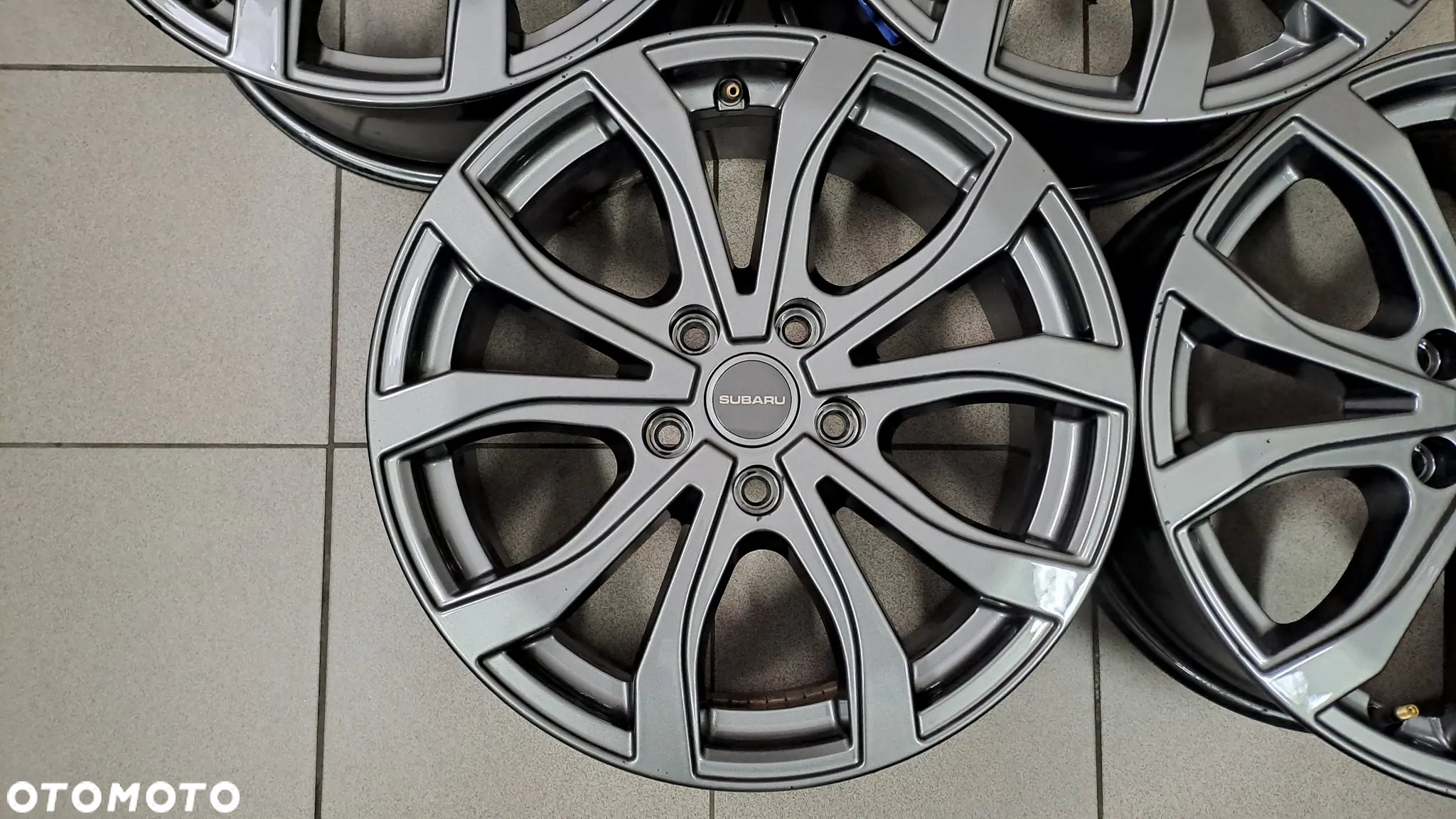 Felgi Aluminiowe 17 Subaru Outback V Levorg 5x114.3 ET 48 - 2