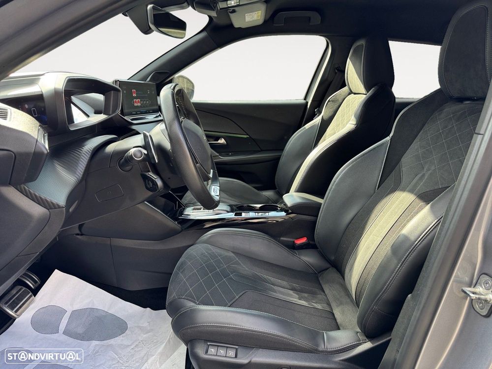 Peugeot 2008 1.5 BlueHDi GT EAT8 - 9