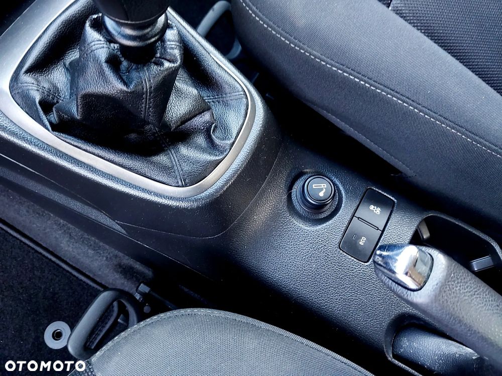 Chevrolet Aveo 1.4 LTZ - 16