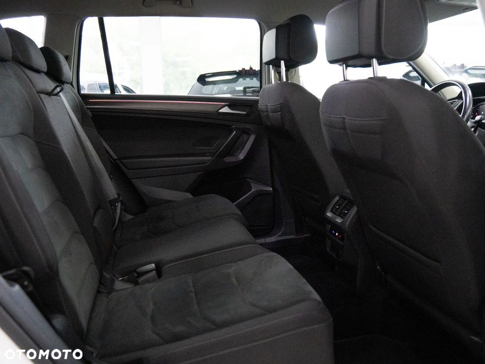 Volkswagen Tiguan 2.0 TSI 4Mot Elegance DSG - 37