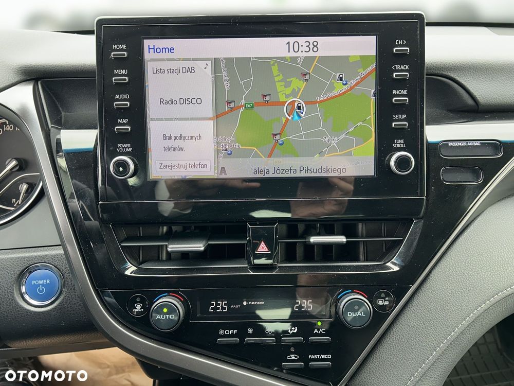 Toyota Camry 2.5 Hybrid Executive CVT - 14