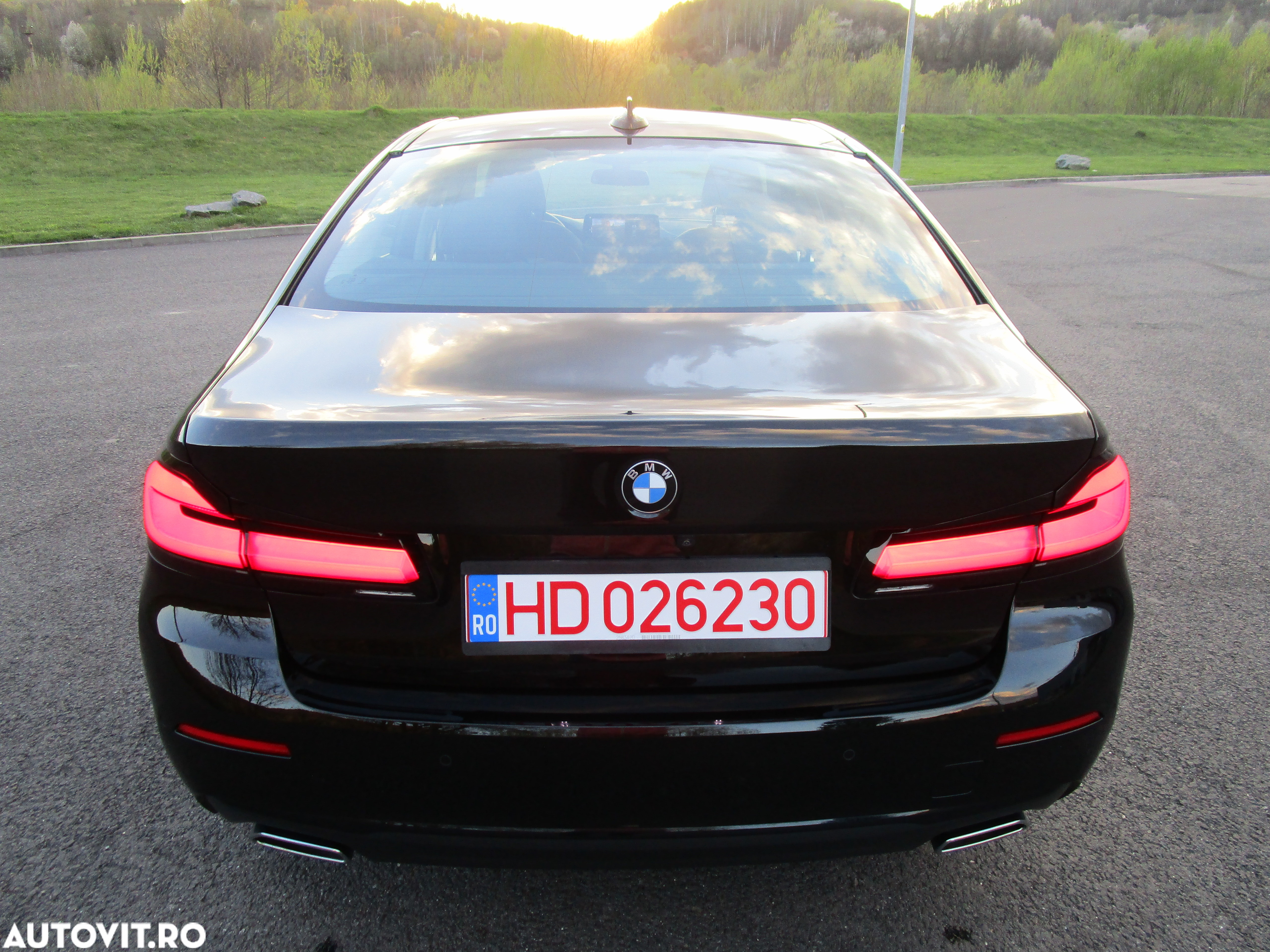 BMW Seria 5 520d xDrive AT MHEV - 12