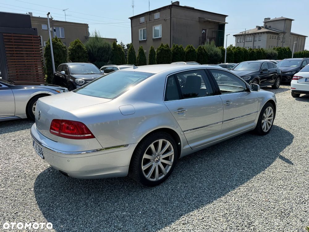 Volkswagen Phaeton 4.2 V8 4MOTION Automatik (5 Sitzer) - 21