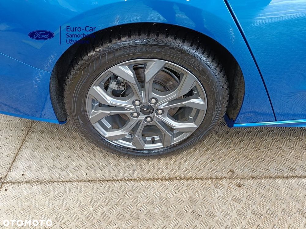 Ford Focus 1.0 EcoBoost mHEV ST-Line X - 13