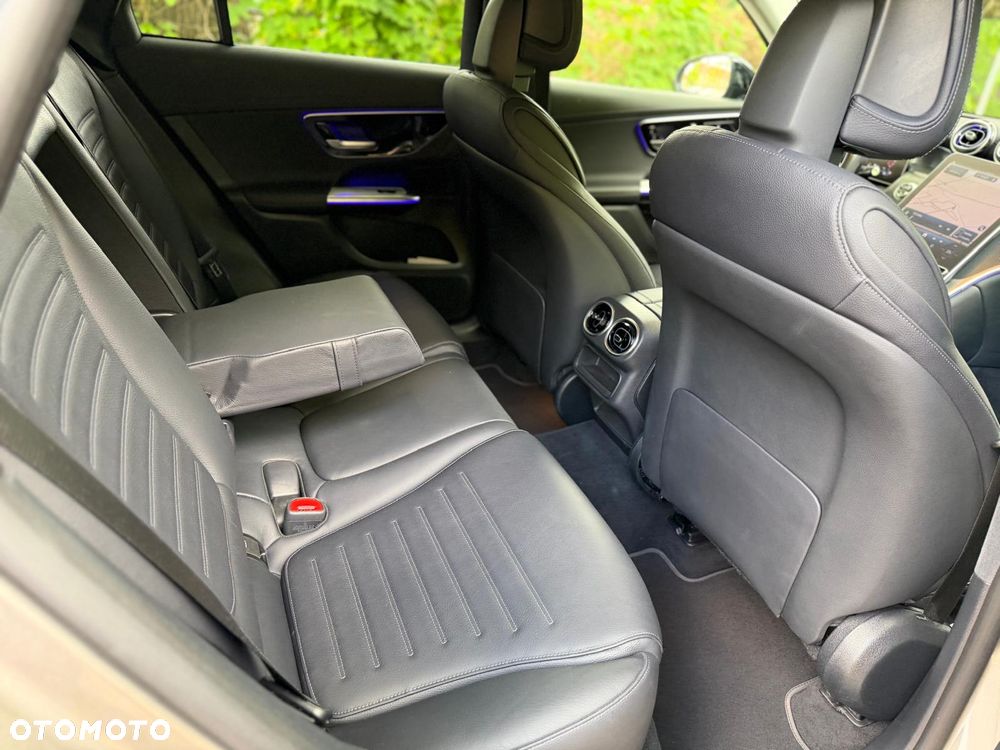 Mercedes-Benz GLC 300 de 4-Matic AMG Line - 29