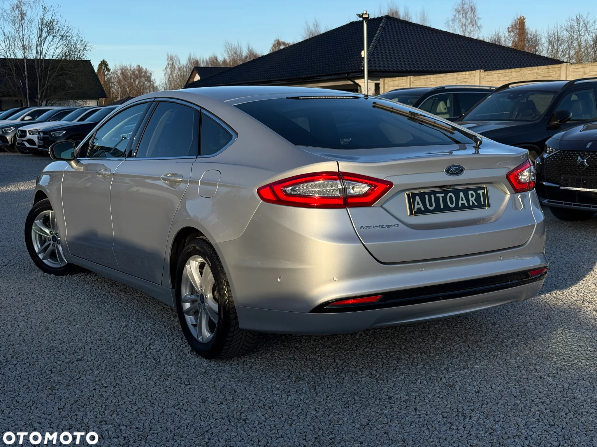 Ford Mondeo 2.0 TDCi Titanium PowerShift - 11