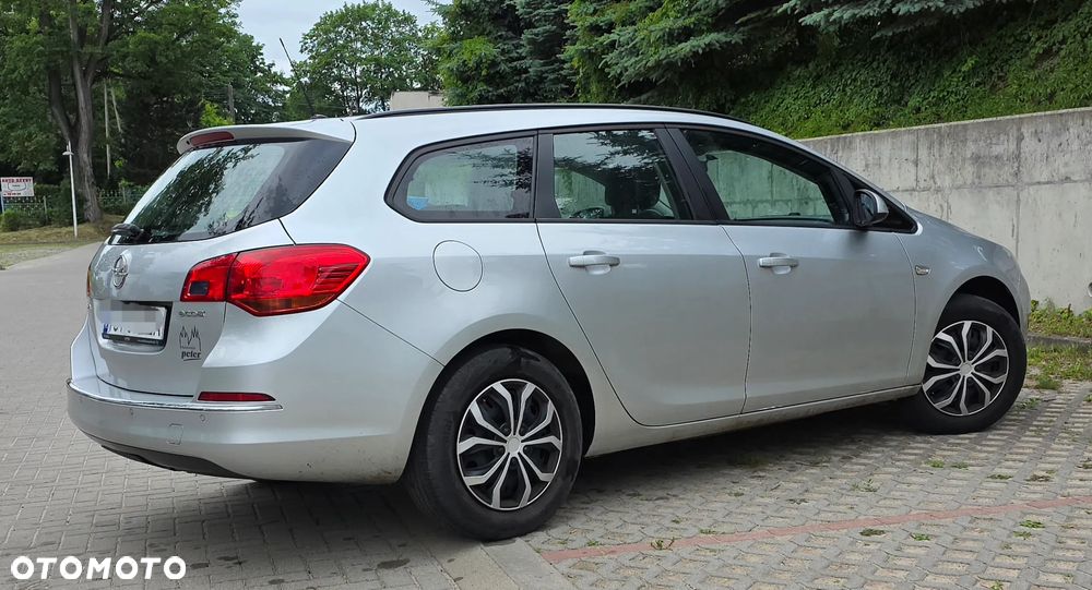 Opel Astra 1.6 CDTI Sport - 11