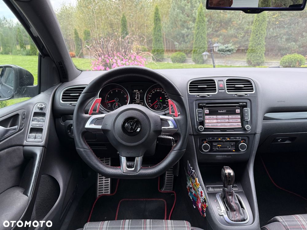 Volkswagen Golf VI 2.0 TSI GTI DSG - 12