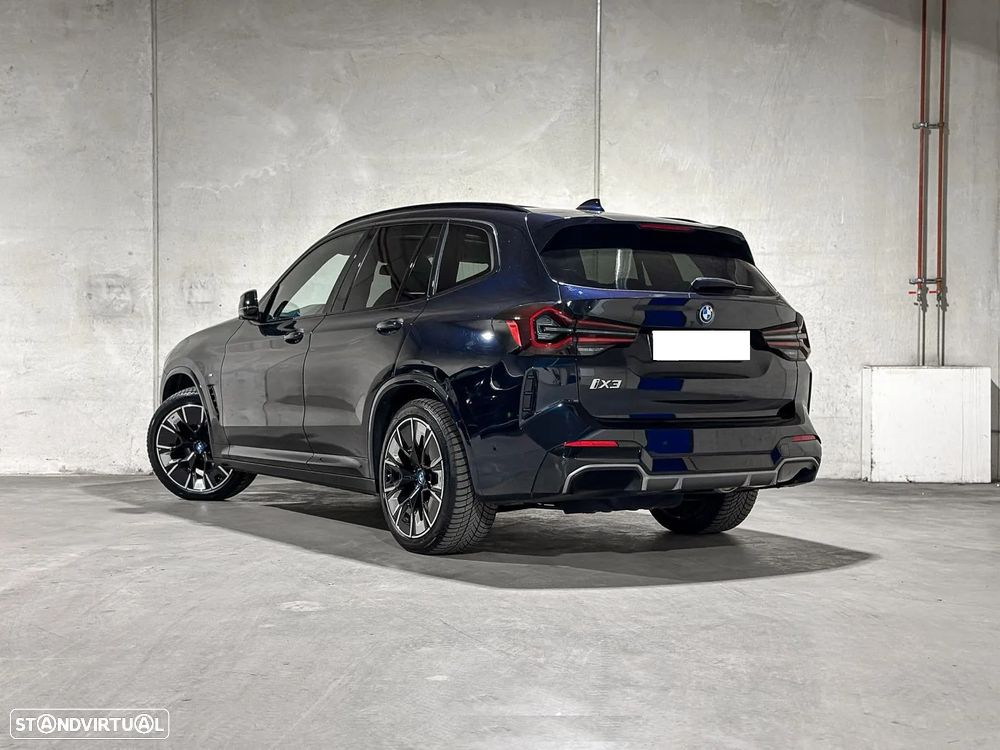 BMW iX3 M Sport Impressive - 25