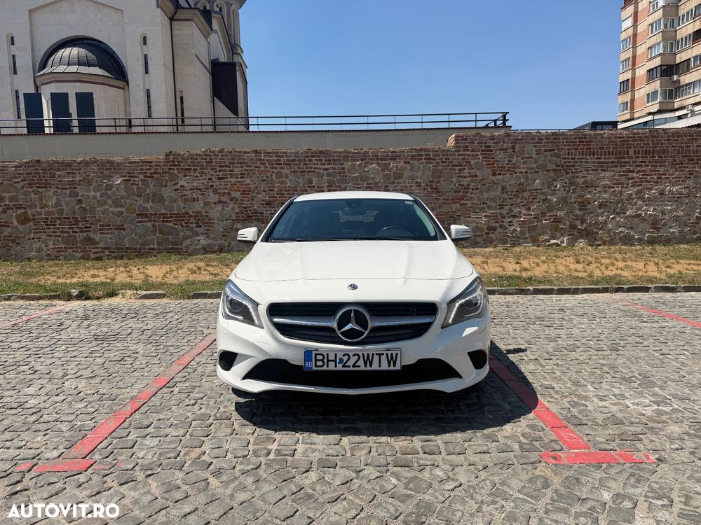 Mercedes-Benz CLA 200 d Shooting Brake 4MATIC Aut. - 3