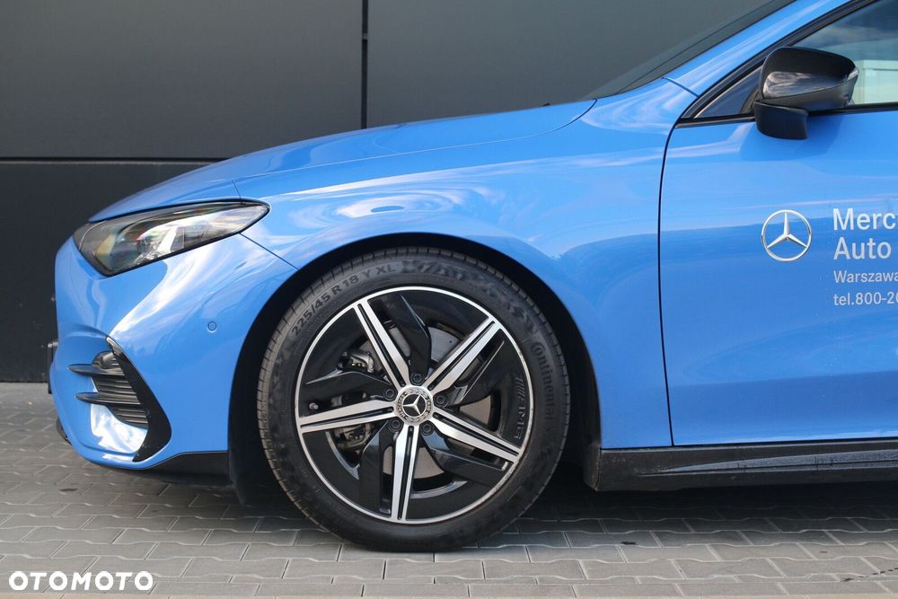 Mercedes-Benz CLA - 11