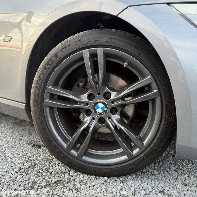 BMW Seria 3 318i Edition Exclusive - 23