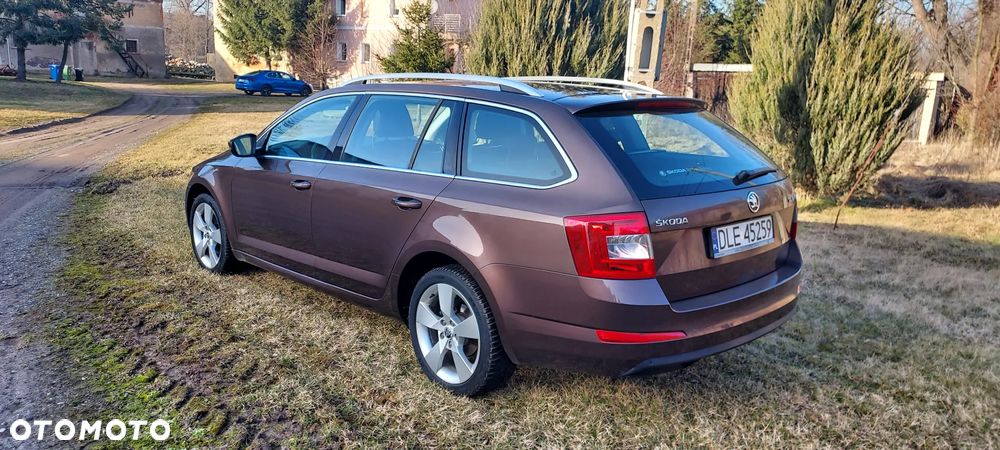 Skoda Octavia 2.0 TDI Style - 8