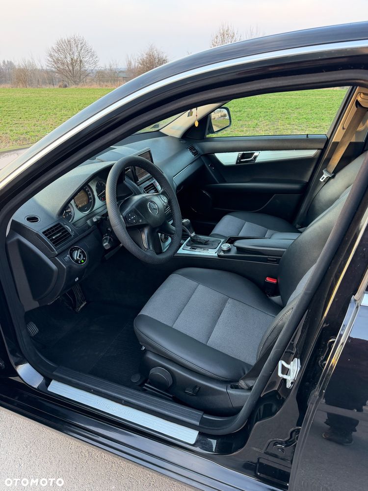 Mercedes-Benz Klasa C 220 CDI DPF Automatik Avantgarde - 8