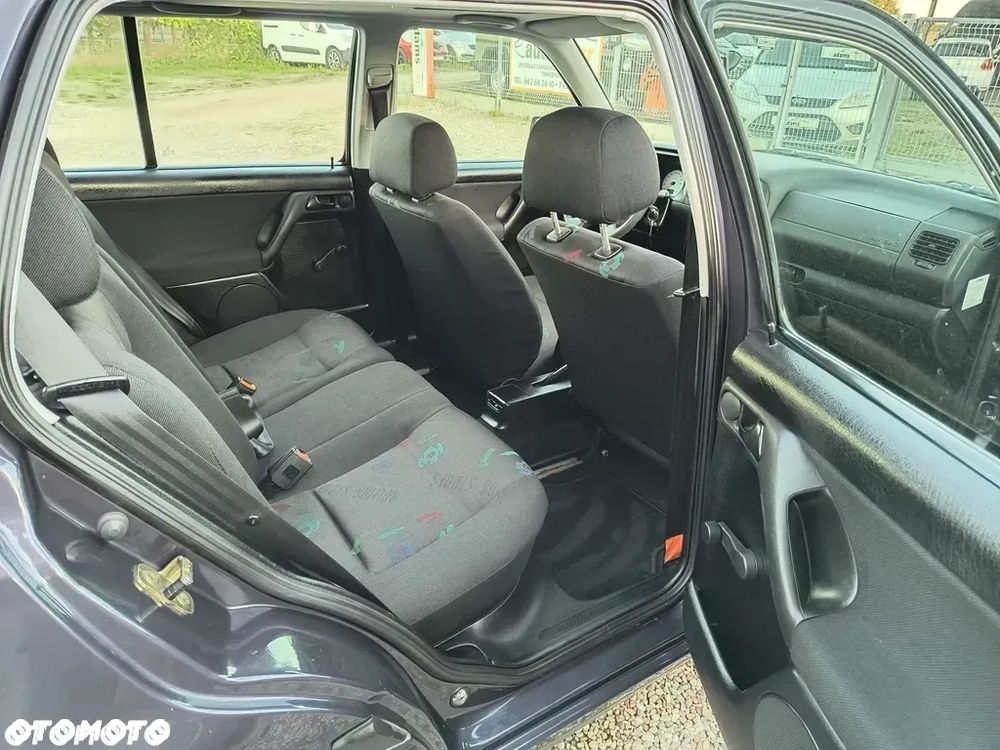 Volkswagen Golf - 9