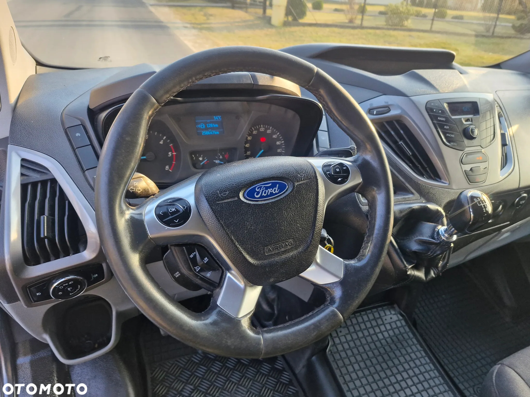 Ford Transit Custom - 11