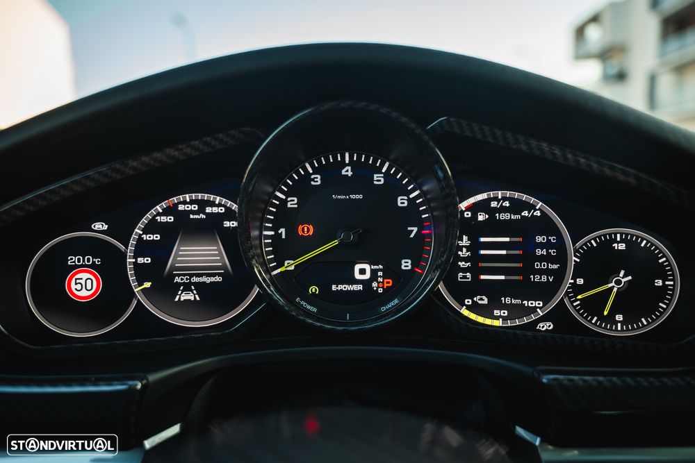 Porsche Panamera Sport Turismo 4 E-Hybrid - 13