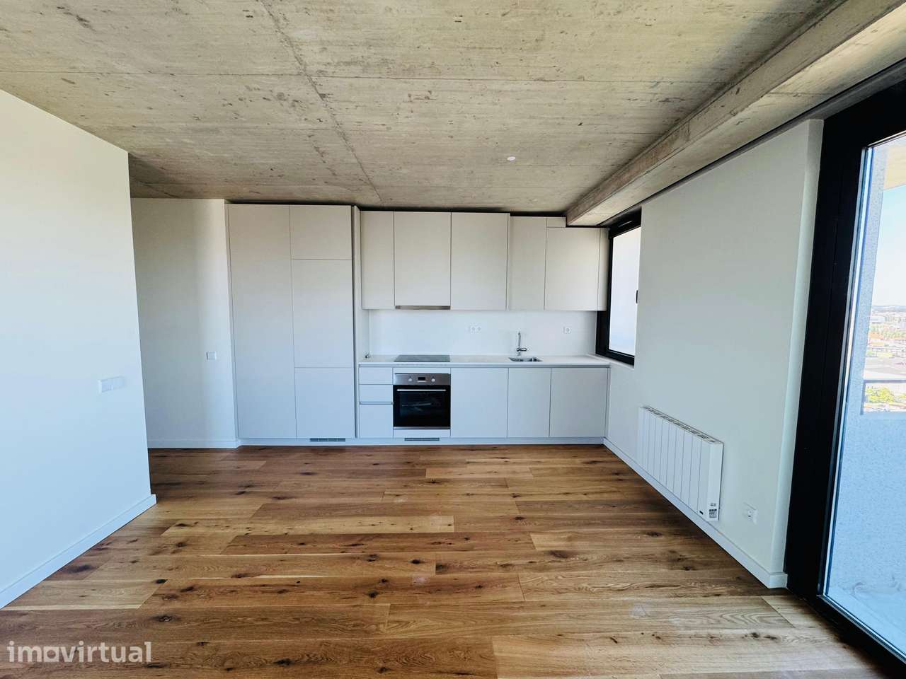 Arrendamento de apartamento t2 na Avenida Doutor António Macedo - Grande imagem: 2/30