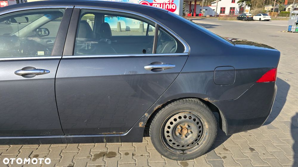 Honda Accord 2.0 Sport - 8