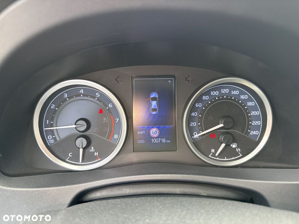 Toyota Corolla 1.6 Comfort - 17