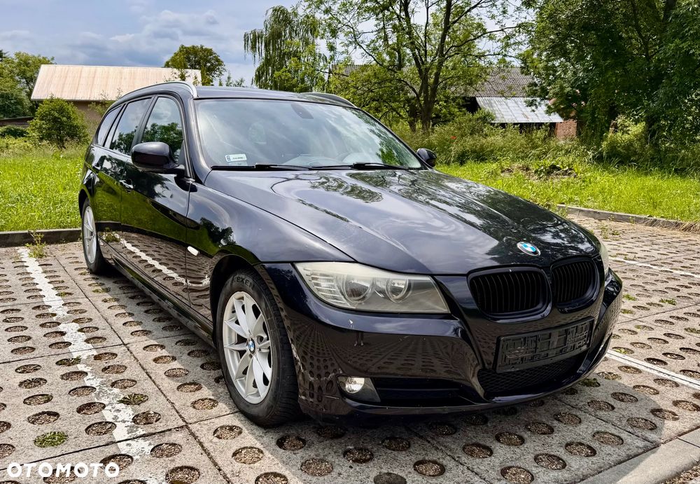 BMW Seria 3 318d - 3
