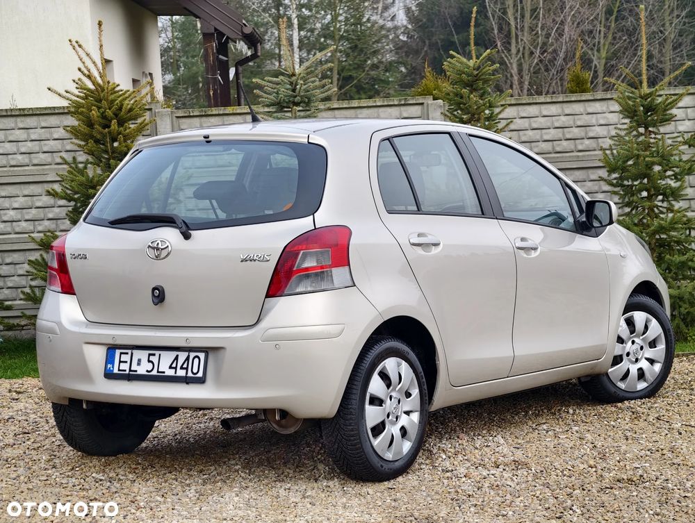 Toyota Yaris 1.33 Premium - 31