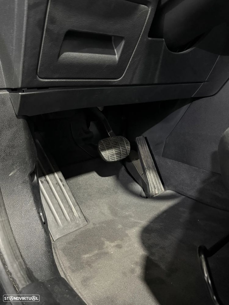 BMW X1 16 d sDrive - 23