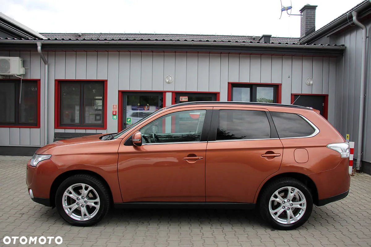 Mitsubishi Outlander 2.2 DID Intense + 4WD - 5