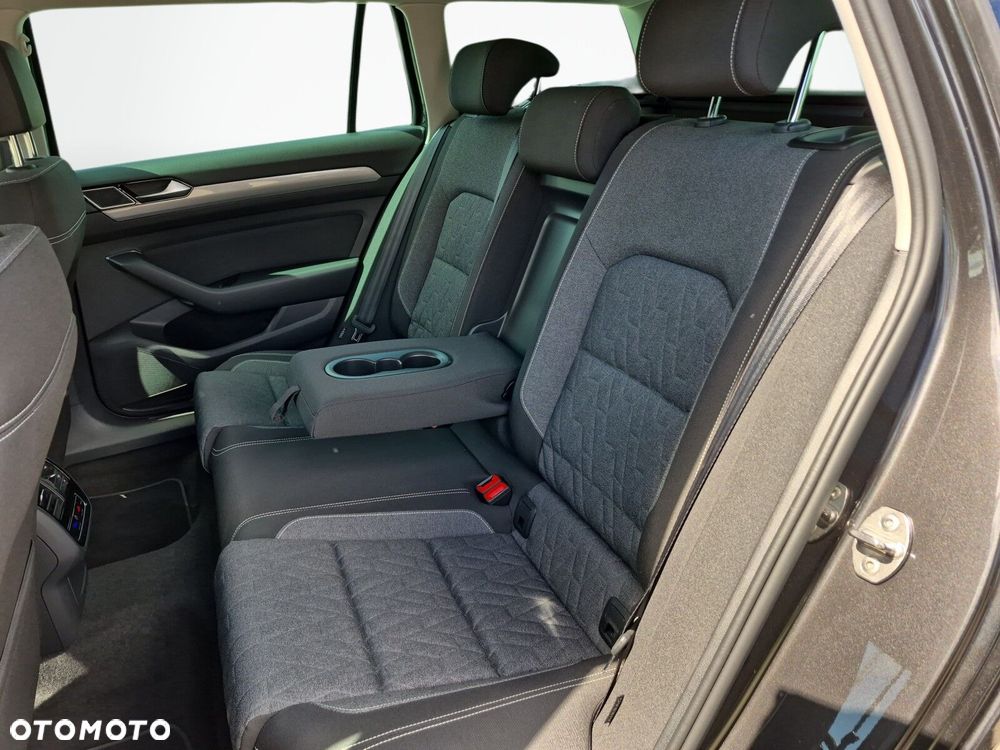 Volkswagen Passat Variant 2.0 TDI Business DSG - 13